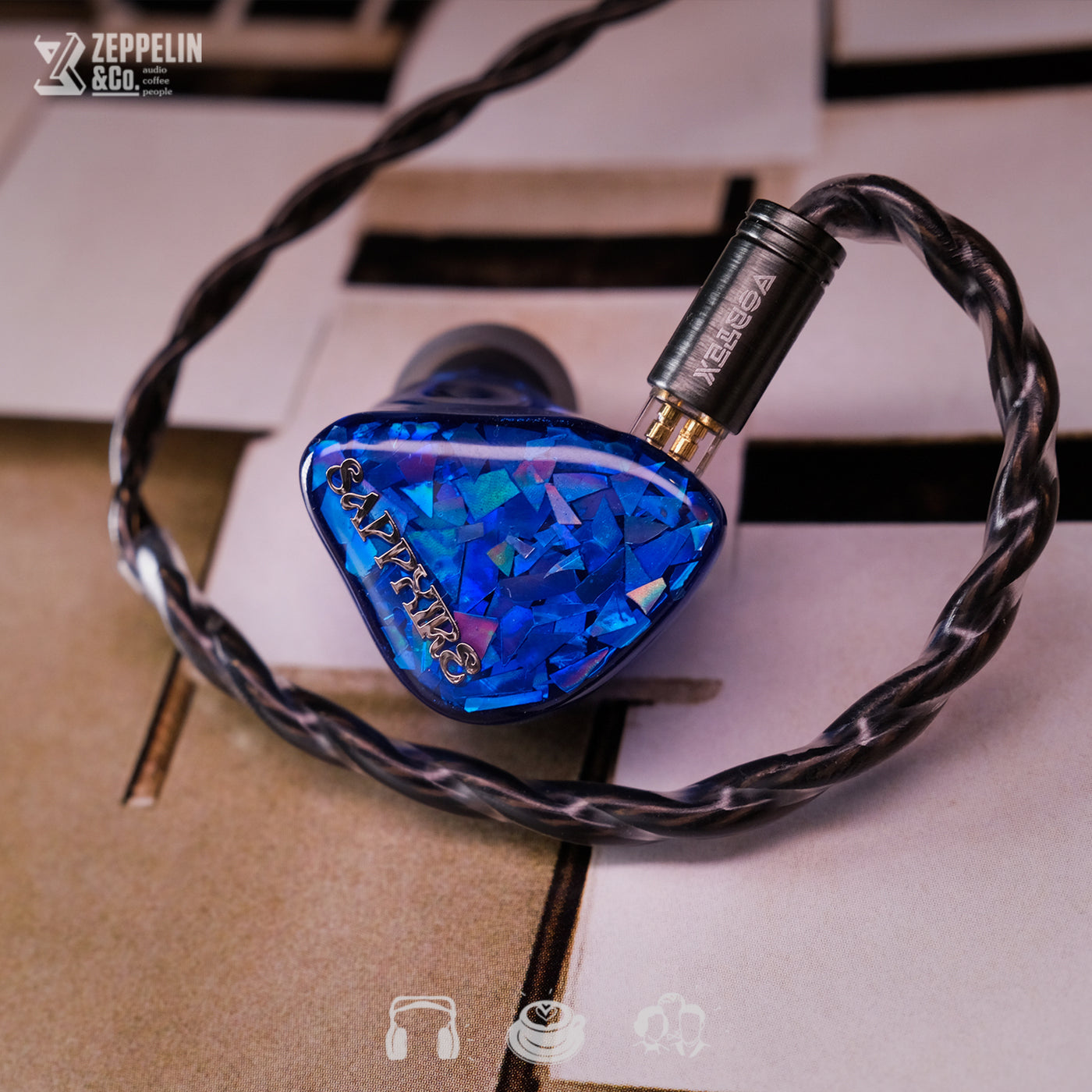 Eminent Ears Sapphire – Zeppelin & Co