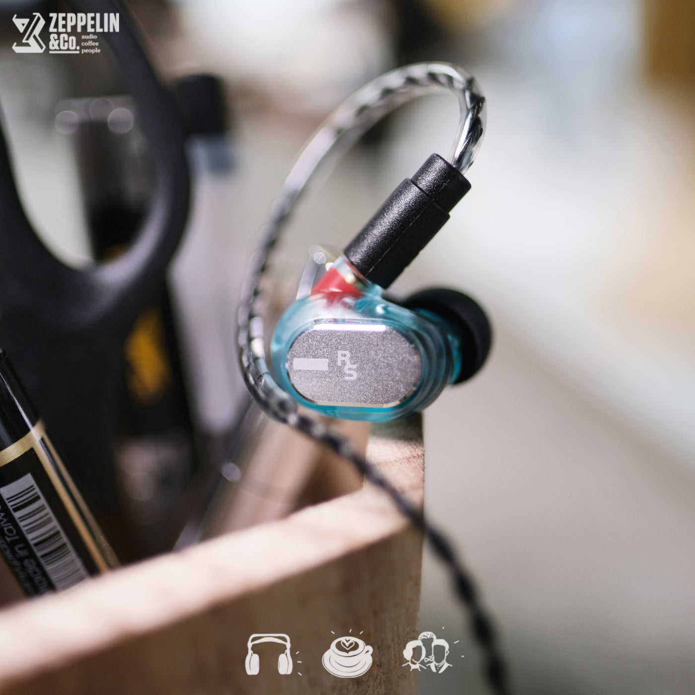 Acoustune RS1 – Zeppelin & Co